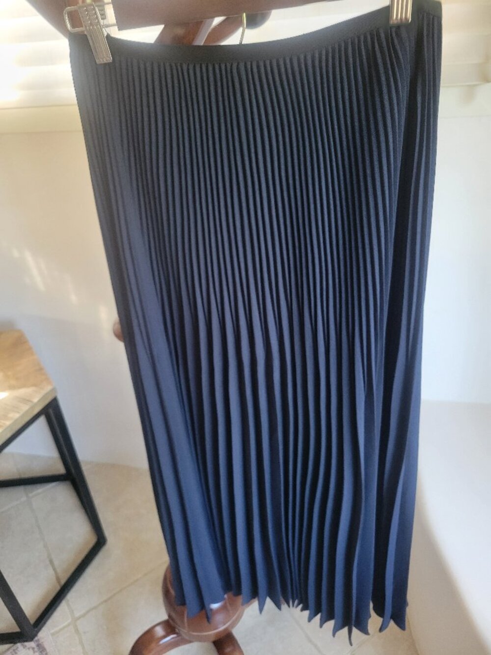 Jenni Kayne Navy Blue Pleated Skirt Size Medium
